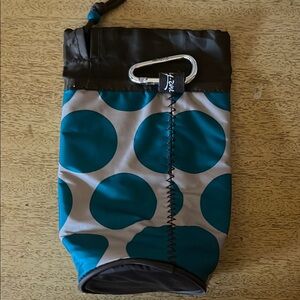 Teal Polka Dot insulated bottle Pouch with Carabiner Thirty-one